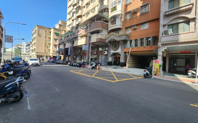三民區文藻維納斯景觀四房｜798萬入手中高樓層學區宅