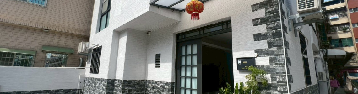 苓雅英明商圈翻新一樓四房｜1388萬入住雙輕軌生活圈，邊間採光、免爬樓梯一次滿足