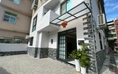 苓雅英明商圈翻新一樓四房｜1388萬入住雙輕軌生活圈，邊間採光、免爬樓梯一次滿足